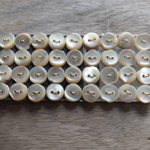 36 Small mother-of-pearl buttons, 8mm, on card, 1940's. 36 vintage small mother of pearl buttons, 027 image 4