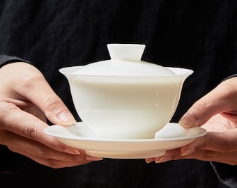 Entzückende Keramik weißes Porzellan Kungfu Tee Gaiwan Tasse mit Deckel Untertasse