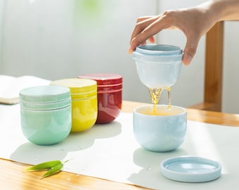 Entzückende Keramik Tragbare Kungfu Teeset Eine Person Teetasse mit Infuse Deckel