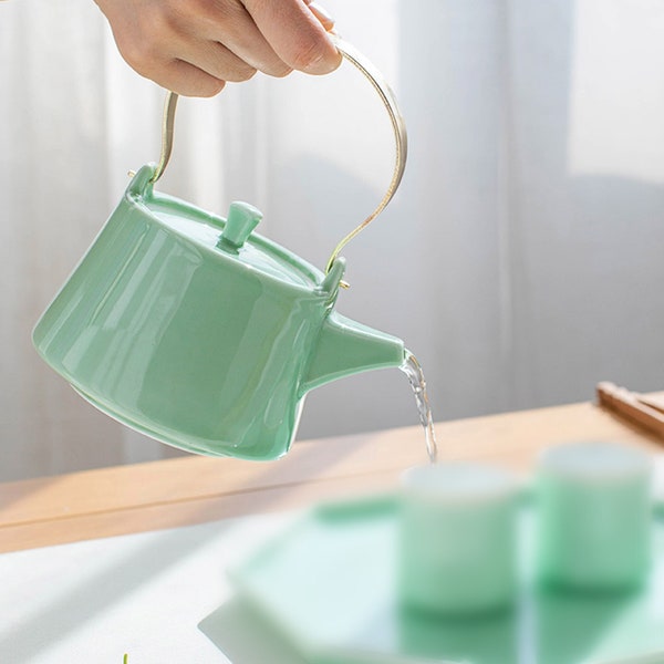 Delightful Ceramics Lifting Handle Teapot Tea Maker Kungfu Tea Pot with Infuse