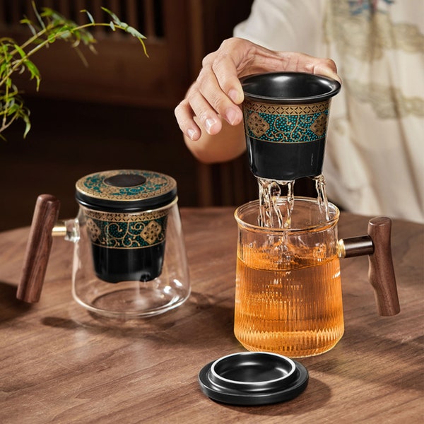 Delightful Ceramics Kongfu Tea Mug with Infuse Wooden Handle Glass Tea Cup Cup with Lid