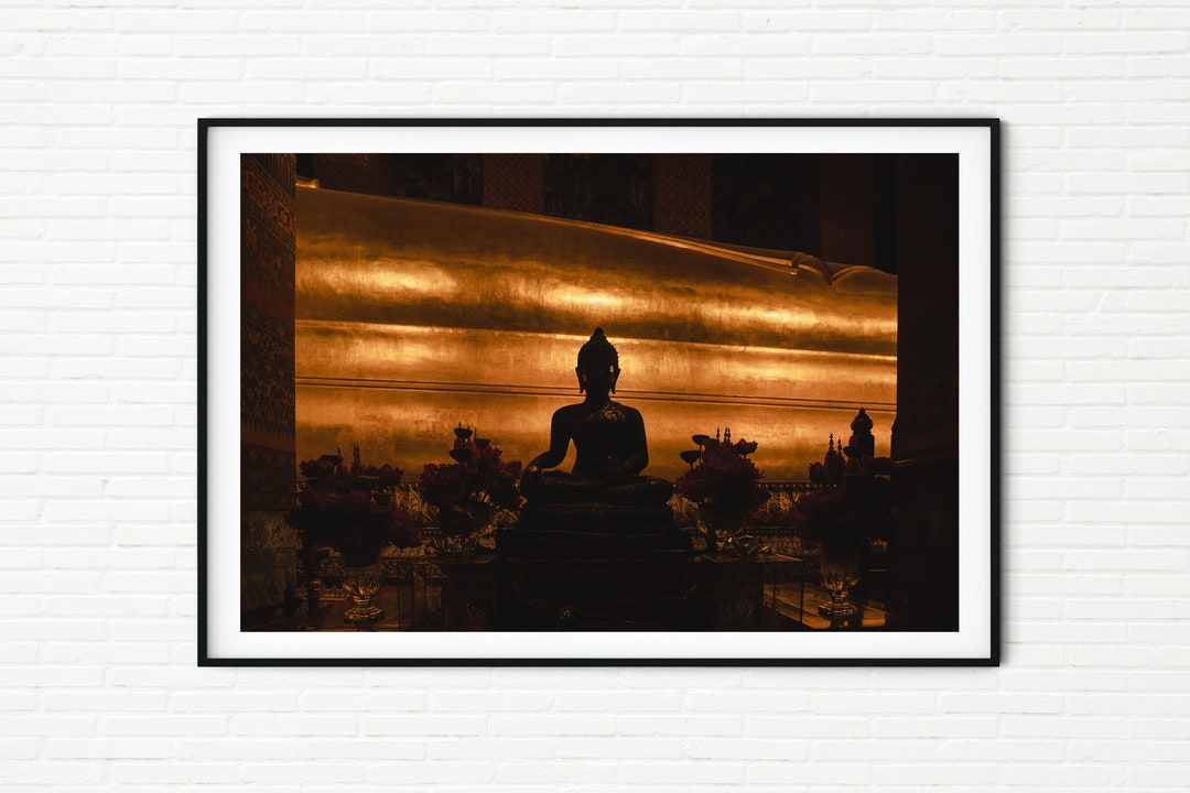 Religious Buddhism Wall Art Print of a Gold Buddha Statue | Large ...