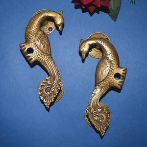 Tirador de puerta de dormitorio con cuello curvo y diseño de pavo real / Tirador de puerta de latón con temática de pájaros del amor, decoración KWB