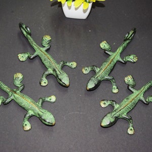 Set of 04 pieces| Lizard Hook | Brass Chameleon Hanger
