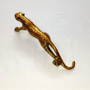 Poignée de porte en bois Jaguar Design | Quincaillerie décorative de poignée de porte en forme de chat de chasse en laiton