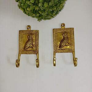 Owl Bird Engraved Wall Hook Set of 02 Pieces | Brass Night Bird Theme Wall Cloths Hanger Decorative Showpiece