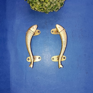 Fiskhandtag i gyllene färg | Skåphandtag | Lådhandtag till köksbyrå | Dörrtillbehör