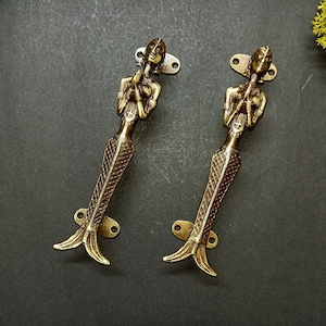 Tribal Mermaid Inspired Door Grab Pull Set | Lacquered Brass Nautical Queen Welcoming Door Handle Hardware Decor KWB