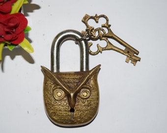ANTIQUE Style OWL Type Padlock - Lock With Key - Brass Made (A