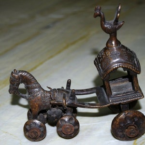 Antiker Krishna Wagen | Arjuna Rath mit Pferd und Pfau