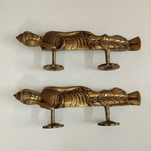 Tirador de puerta con forma de Buda reclinado / Par de manijas de latón con forma de Buda durmiente OGL