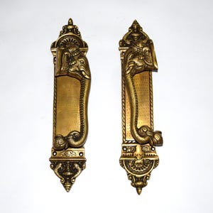 Tirador de puerta principal Ganesha con placa base / Tirador de puerta de latón con temática religiosa de elefante para decoración del hogar KWB