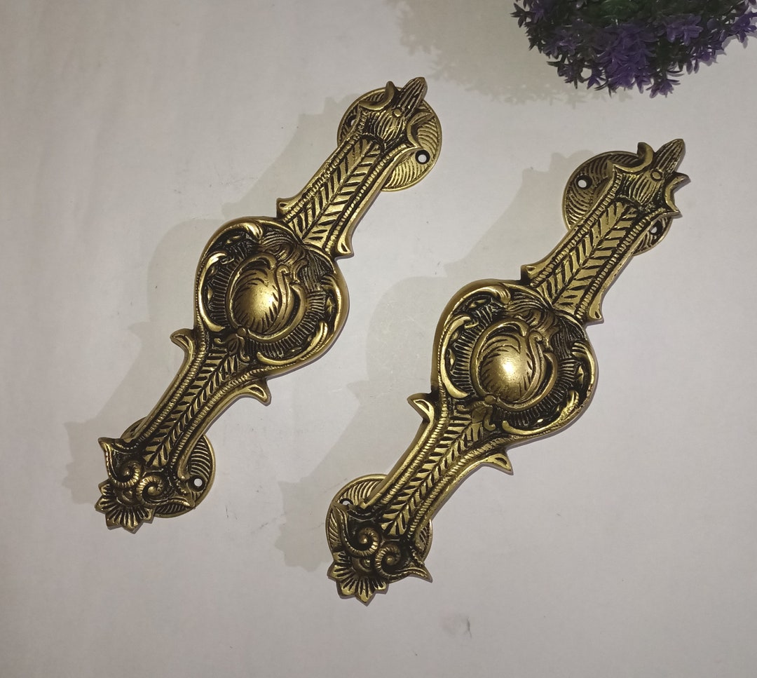 Daisy Flower Door Handle Pair Brass Fireball Engraved Door Etsy