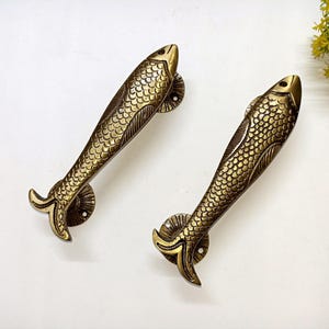 Marine Tuna Fish Door Puller Set | Lacquered Brass Fish Interior Door Handle | Commercial Home and Office Door Decor KWB