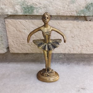 Young Beautiful Ballet Dance Teacher Idol Brass Sculpture | Standing Position Flower Fairy Home Welcoming Statue | Weight- 120 Grams Approx.