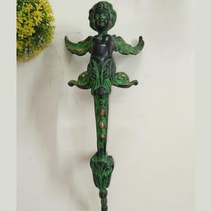 Poignée de porte Angel Boy de 12 po. | Poignée Almirah Pure Soul en laiton | Thème des serviteurs de Dieu