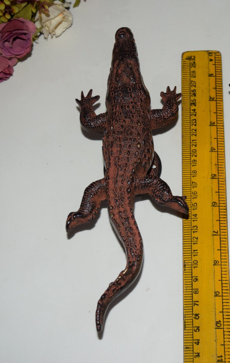 Alligator Ruler Brass Caiman Crocodile Round Base Door Pull | Crafted Alligator Shape ...