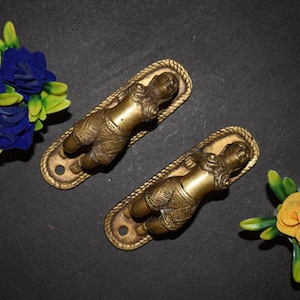 ヨガガールの寝室用ドアプルセット | 真鍮製レディドアハンドル金具装飾 KWB