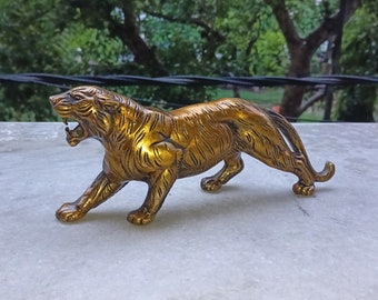 Brass Jaguar Tiger Statue Big Wild Shape Showpiece or Table Décor Cat Figurine