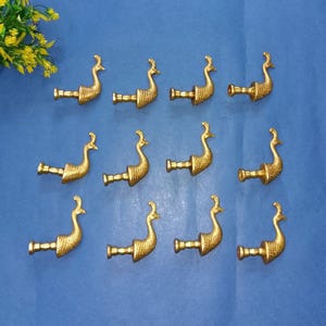 Viktorianische Peafowl Design Knäufe | Messing Pfau Vogelkopf Küchenschrank Puller Set mit 12 Knäufen