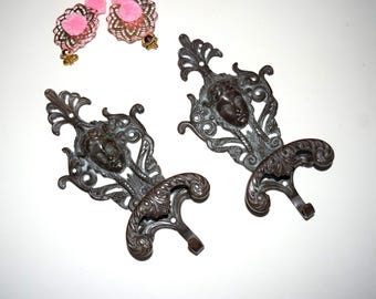 Brass Braided Girl Hook Victorian Style Wall Hanging | Stylish Heavy Duty Wall Mounted Hanger Set of 02 Pieces OGL