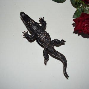 Nile Crocodile Round Base Door Pull | Brass Monster Alligator Shape Door Handle | Home Interior Door Decoration