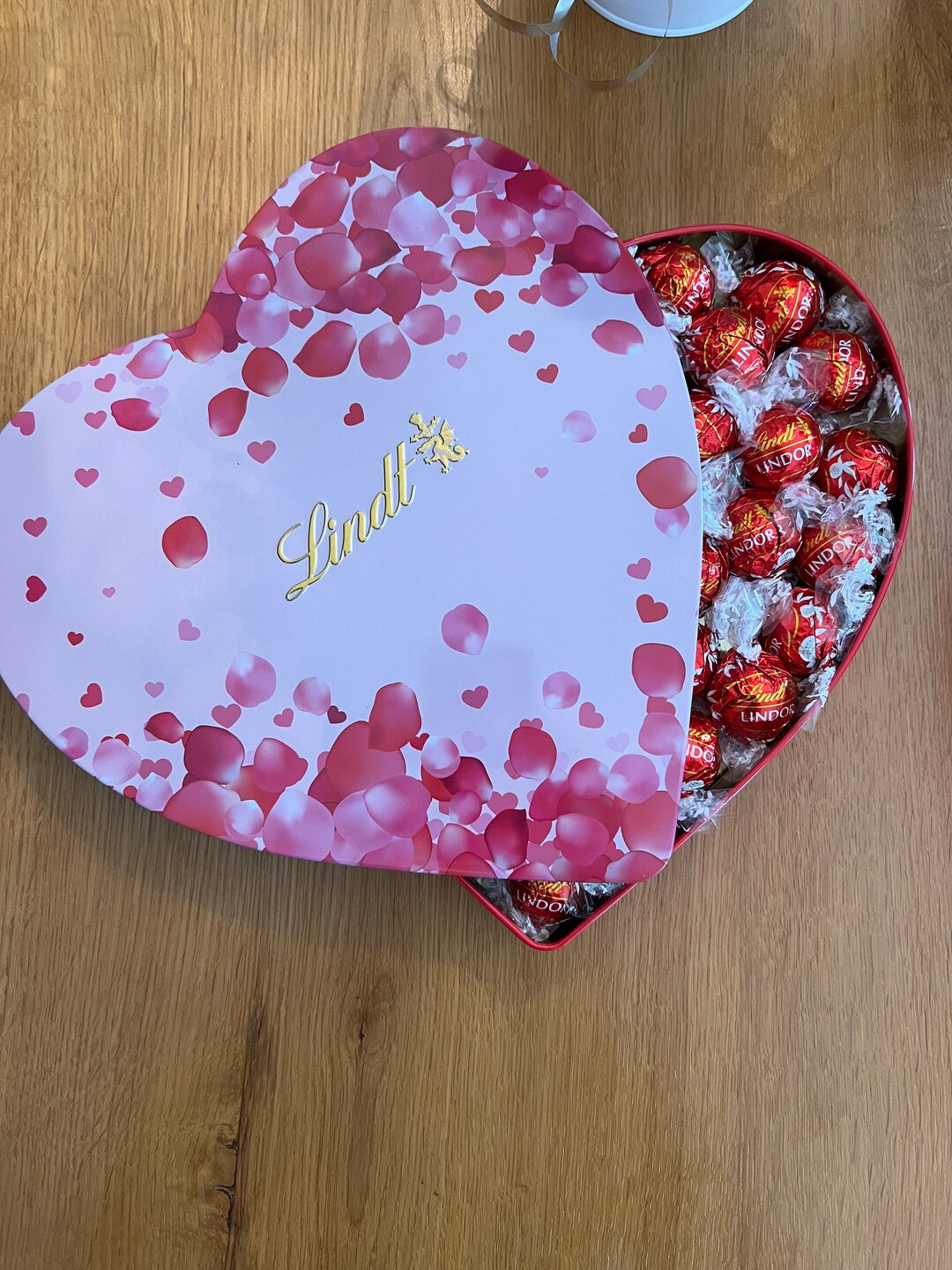 Lindt Heart Tin With Milk Chocolate Lindt Lindor Chocolates Etsy UK