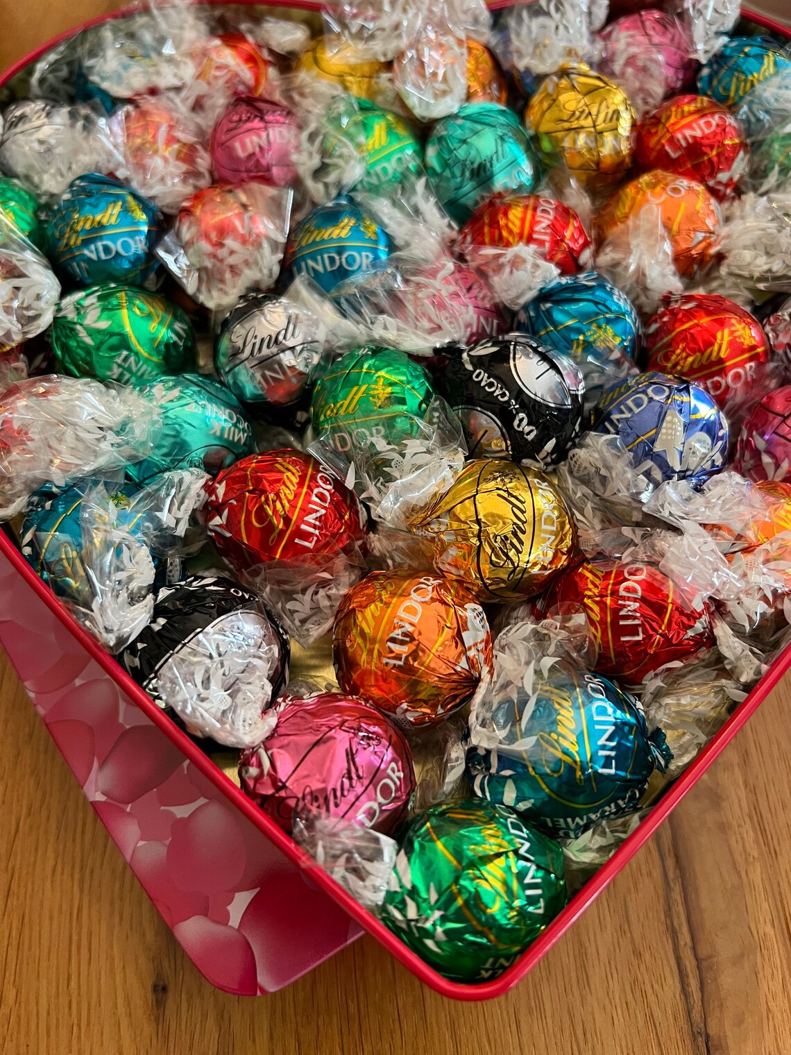 Lindt Heart Tin With Mixed Lindt Lindor Chocolates Etsy UK