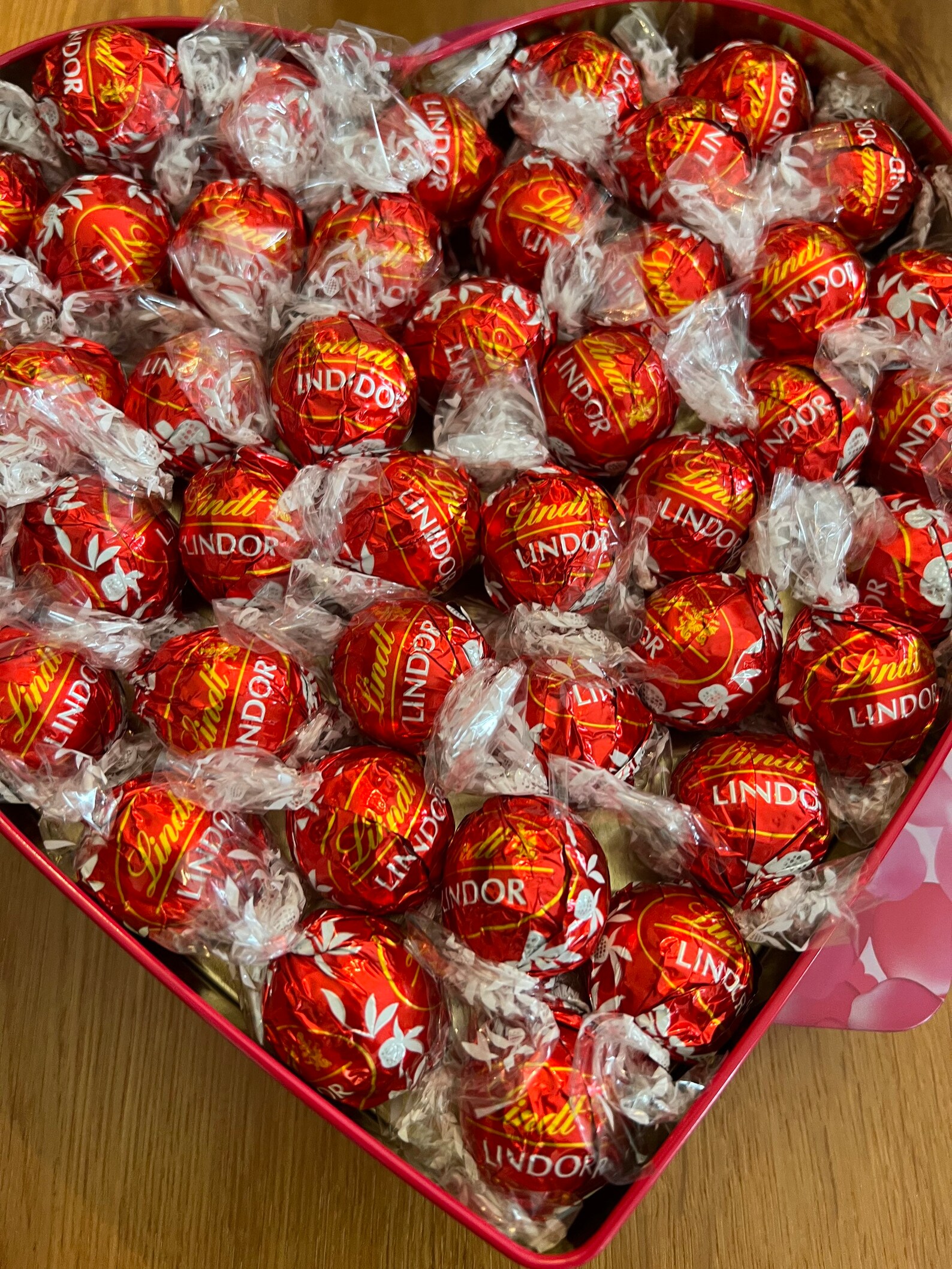 Lindt Heart Tin With Milk Chocolate Lindt Lindor Chocolates Etsy UK