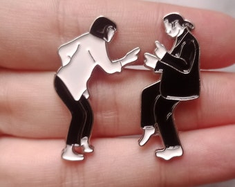 Pin de esmalte de danza de pulp ficción