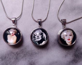 Manrilyn Monroe Silver Necklace