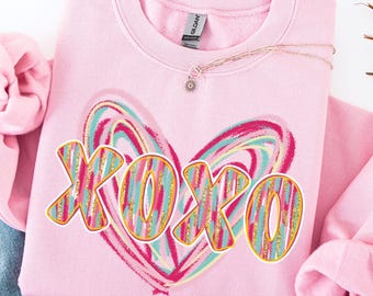 XoXo Valentine Heart PNG, Design per maglietta di San Valentino con pennellate rosa, Sublimazione Be Mine, Download digitale di San Valentino alla moda, Cuore dipinto in stile preppy