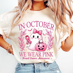 In oktober dragen we roze png, borstkanker bewustzijn png, retro borstkanker png, Halloween Pink Ghost png, sublimatie halloweenshirt png