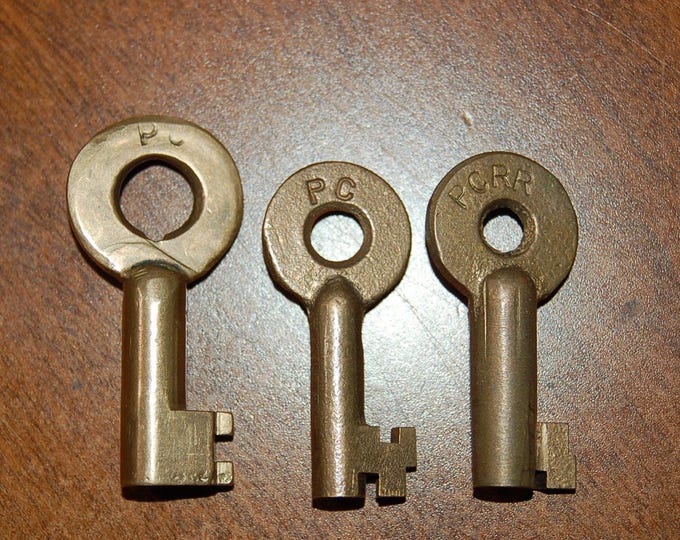 Central Riser Keys Three Different Penn Central Railroad Brass Keys. Different Cuts Adlake ...