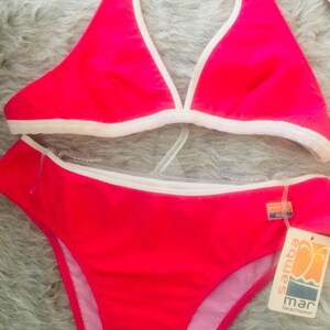 1"326  E.U Size L Large Women's Vintage Bikini Red Withe Hi Cut New Unworn Beach Gift Swimwear Quality Flaterring  Deadstock Free shipping