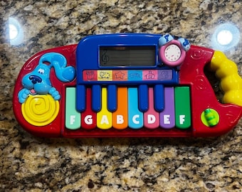 Vintage 2000 Mattel Blues Clues Musical Keyboard Piano Toy Red Blue Working