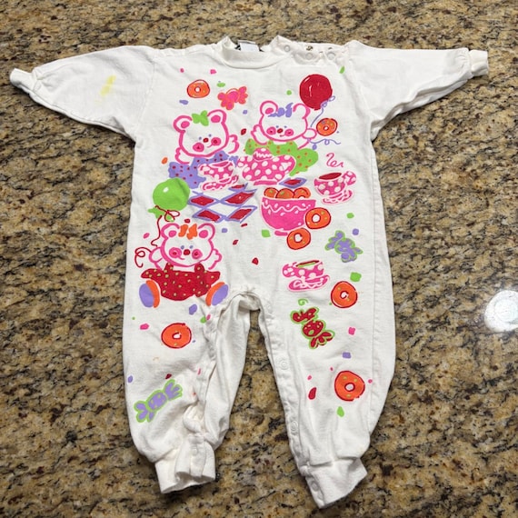 Vintage Calabash Doe-Spun Baby Coverall 18M White Bear Tea Party Neon 90s USA