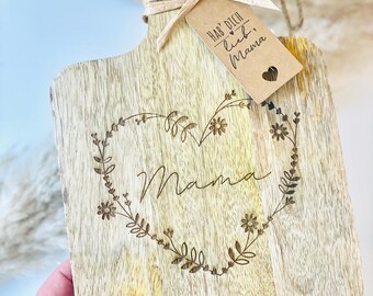 Graviertes Holzbrett "Mama" Dekobrett  Geschenk Muttertagsgeschenk Holzdeko Brett mit Spruch Mama Gravur Muttertag Mothersday Küchenbrett