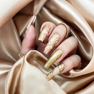 Gilded Rose Press On Nails