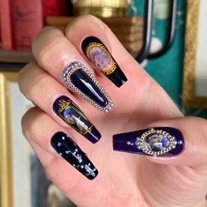 Antique Portrait Nails