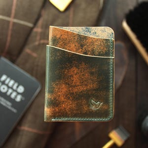Cartera de piel de cordobán con concha, tarjetero de piel, cartera para hombre, cartera minimalista, cartera personalizada, cartera pequeña, cartera fina, cartera hecha a mano.