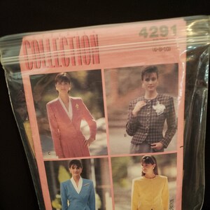 May include: A sewing pattern for a blazer, featuring four different styles. The pattern is labelled "Collection 4291 (6-8-10)" and "Fast & Easy, Very Easy/Très Facile".