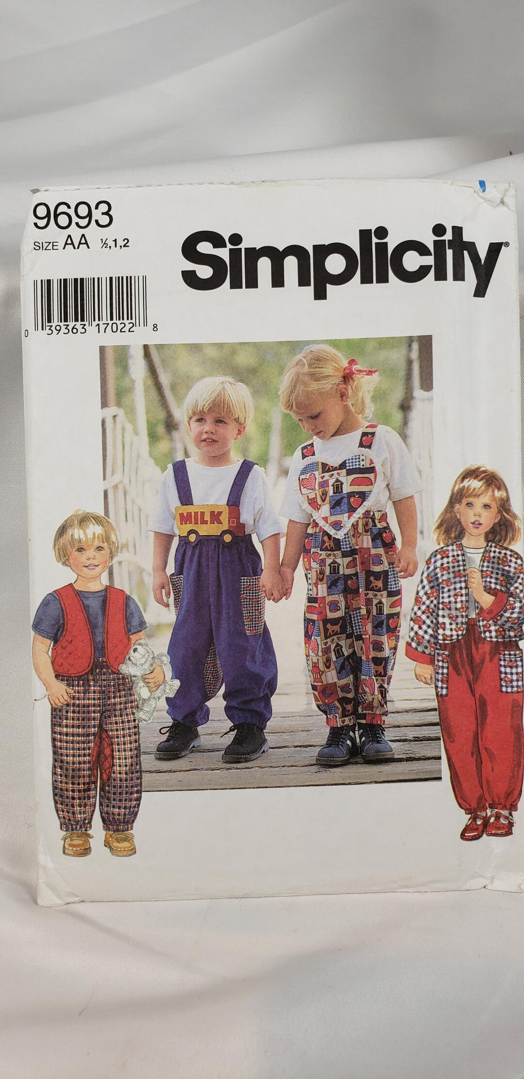Simplicity 9693, Sewing Pattern for Toddlers Pullon Overalls With Heart ...