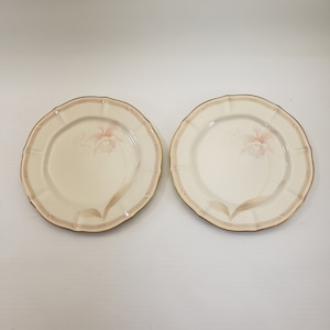 Lot of 2 or 1 Vintage Noritake Imperial Blossom Lunch/salad Plate - 8.25 inch diameter - from the Ivory China series 7294 - Noritake Japan