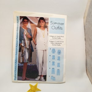 Couture étape par étape de tenues d'été, tailles xs- xl FF non coupé - veuillez noter les cartes et non incluses avec le patron, modèle en papier de soie uniquement