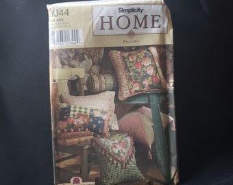 Simplicity 8044 Sewing Pattern Designer Pillows Crafts Home Decorating UNCUT FF