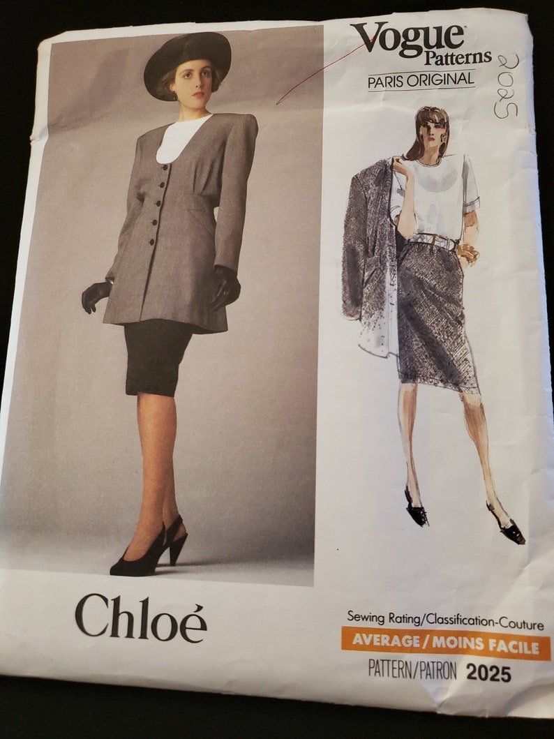 Vogue 2025 Sewing Pattern for CHLOE Paris Original Scoop Neck, Side