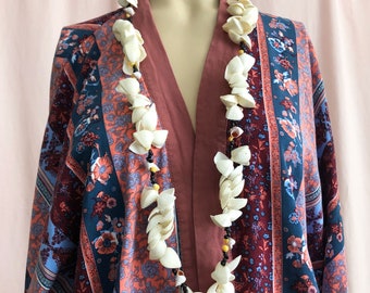 Collier de coquilles vintage long Hawaiian Lei