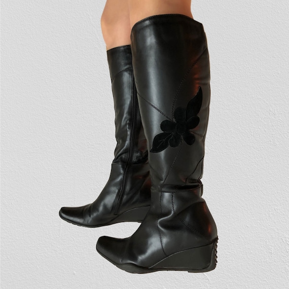 90s Knee-high Leather Boots, beautiful suede flor… - image 2