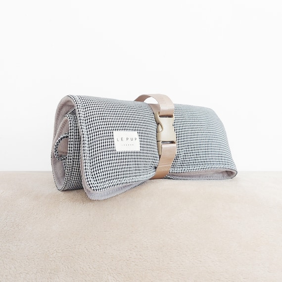 Pet travel shop mat